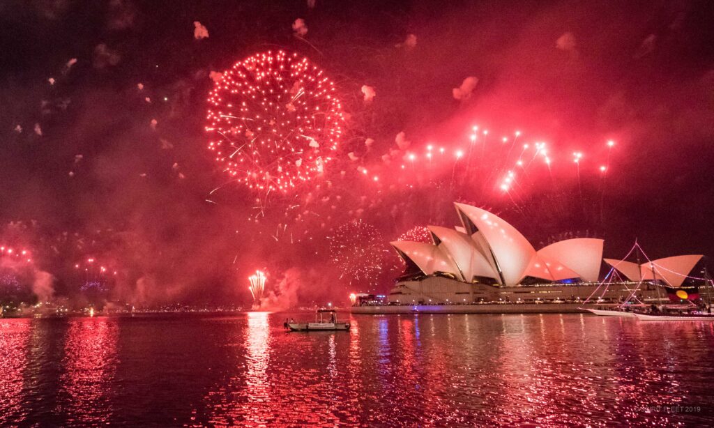 boat cruise sydney new years eve